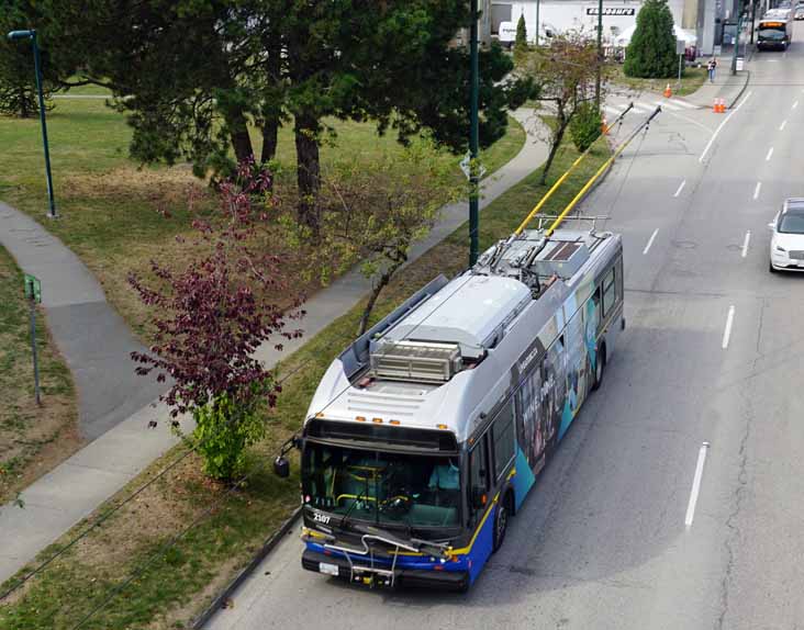 Coast Mountain Bus New Flyer E40LF 2107